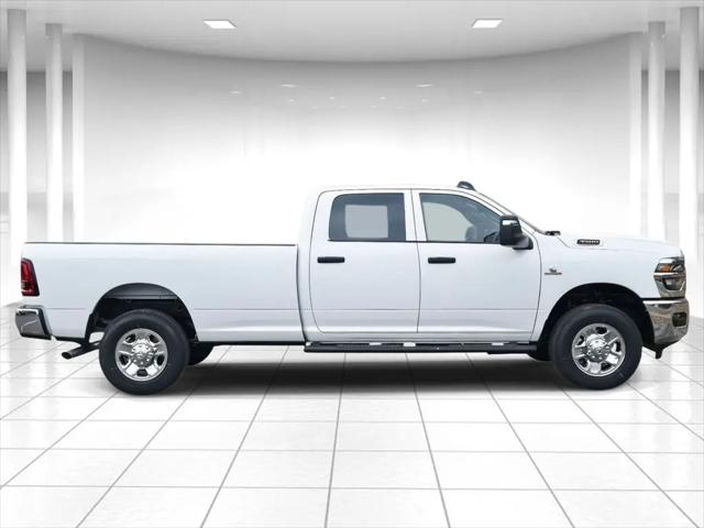2026 Ram 3500 Tradesman Crew Cab 4x4 8' Box