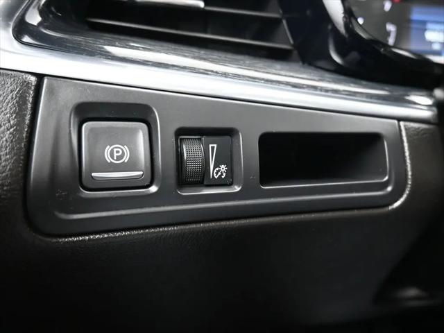 2024 Cadillac XT5 FWD Premium Luxury
