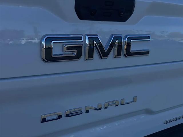 2026 GMC Sierra 3500HD Crew Cab, Long Bed, Denali Ultimate Dual Rear Wheel, 4WD