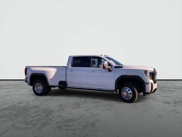 2026 GMC Sierra 3500HD Crew Cab, Long Bed, Denali Ultimate Dual Rear Wheel, 4WD