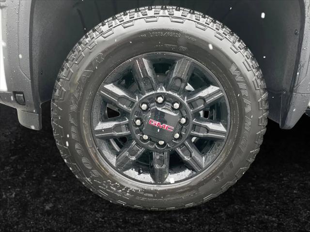 2026 GMC Sierra 2500HD Crew Cab, Standard Bed, AT4, 4WD