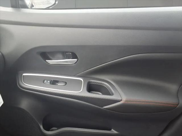 2025 Nissan Versa 1.6 SR