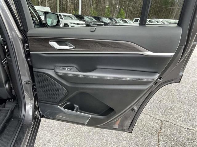 2025 Jeep Grand Cherokee L Limited 4x4