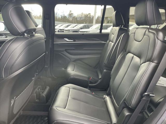 2025 Jeep Grand Cherokee L Limited 4x4