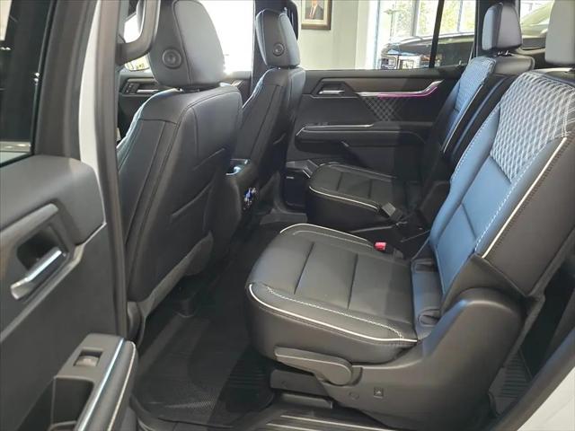 2026 GMC Acadia Denali FWD