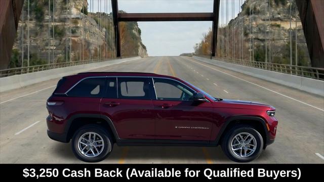 2025 Jeep Grand Cherokee Laredo X 4x2