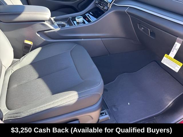 2025 Jeep Grand Cherokee Laredo X 4x2