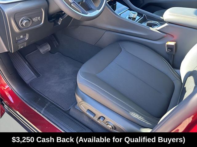 2025 Jeep Grand Cherokee Laredo X 4x2