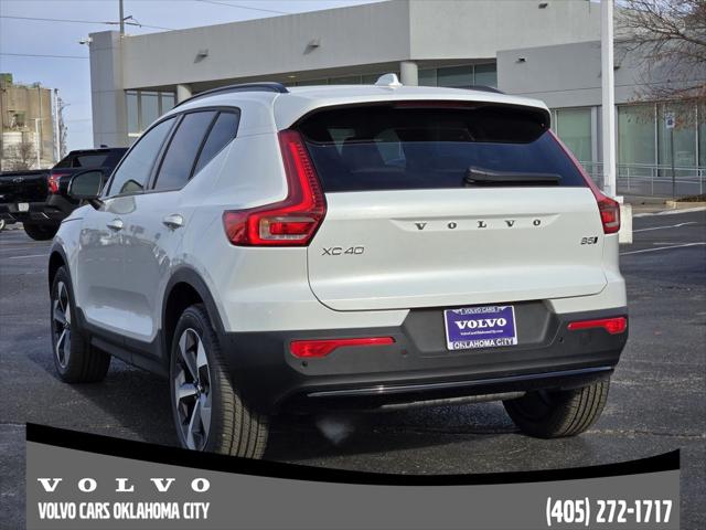 2026 Volvo XC40 Plus, B5 AWD Gas (mild hybrid), Dark