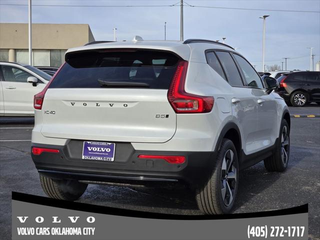 2026 Volvo XC40 Plus, B5 AWD Gas (mild hybrid), Dark