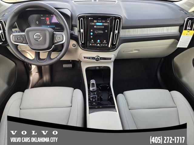 2026 Volvo XC40 Plus, B5 AWD Gas (mild hybrid), Dark