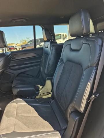 2023 Jeep Grand Cherokee L Altitude 4x4