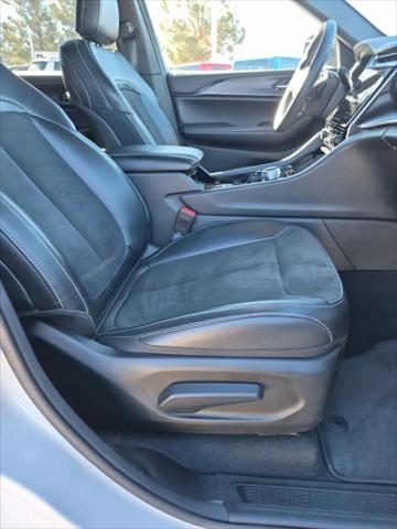 2023 Jeep Grand Cherokee L Altitude 4x4