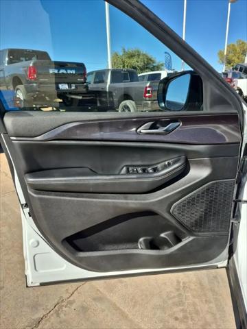 2023 Jeep Grand Cherokee L Altitude 4x4