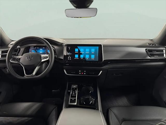 2026 Volkswagen Atlas Cross Sport SE with Technology