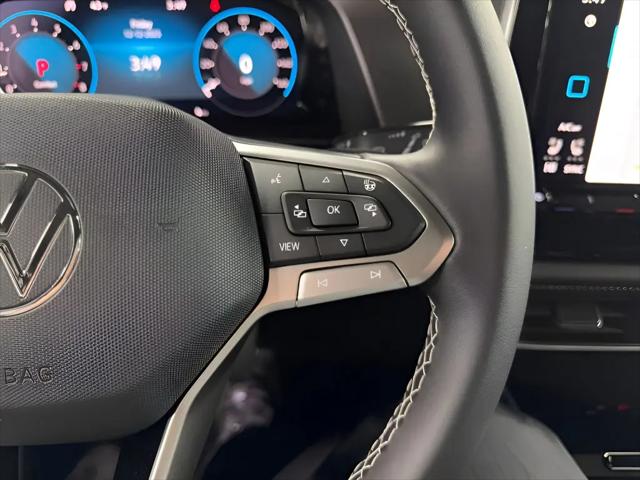 2026 Volkswagen Atlas Cross Sport SE with Technology