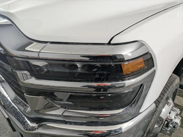 2026 Ram 3500 Tradesman Crew Cab 4x4 8' Box