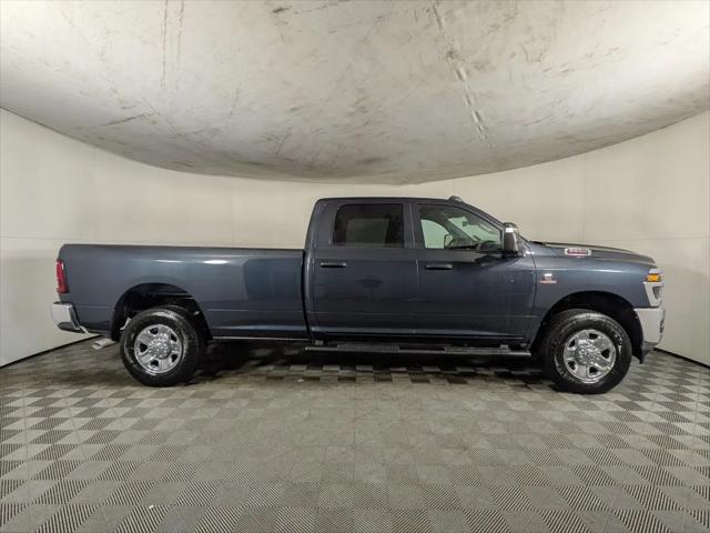 2026 Ram 3500 Tradesman Crew Cab 4x4 8' Box