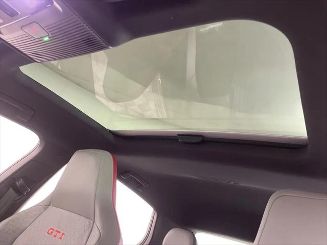 2026 Volkswagen Golf GTI SE