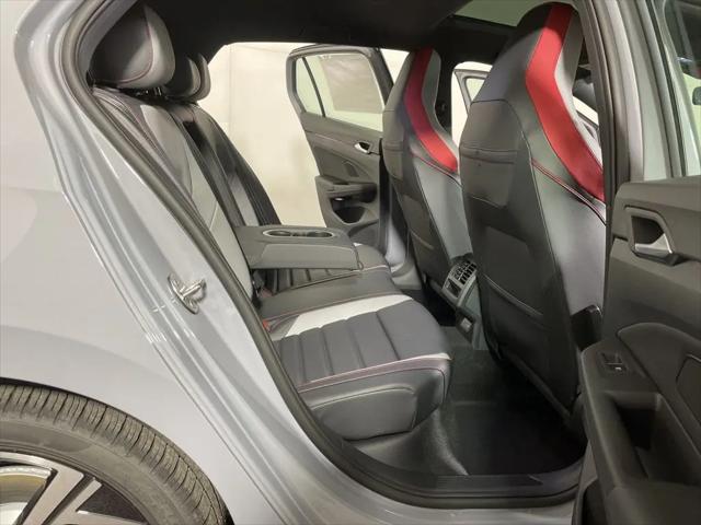 2026 Volkswagen Golf GTI SE