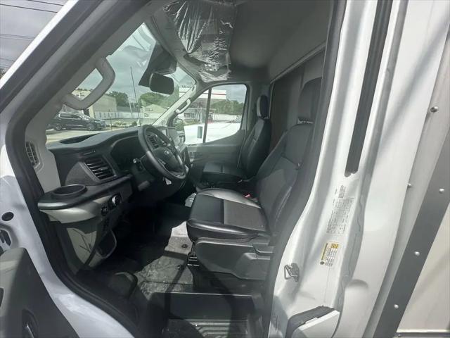 2024 Ford Transit Cutaway T-350
