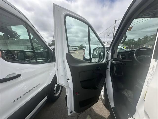 2024 Ford Transit Cutaway T-350