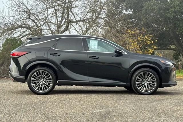 2025 Lexus RX 450h+ Luxury