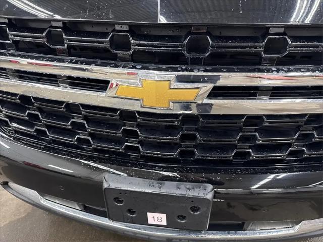 2022 Chevrolet Suburban 4WD LS