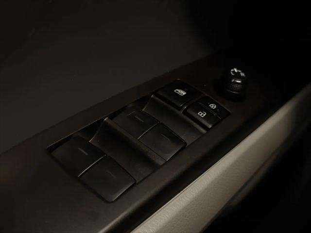 2023 Toyota Camry SE AWD