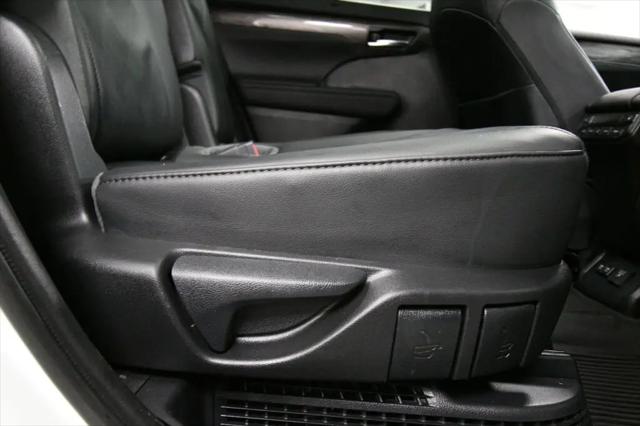 2021 Toyota Highlander Hybrid Platinum