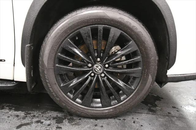 2021 Toyota Highlander Hybrid Platinum