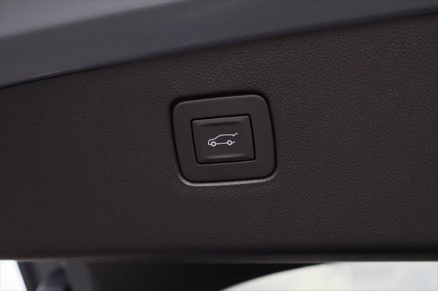 2026 Buick NV Preferred FWD