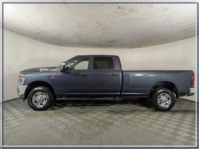 2026 Ram 3500 Tradesman Crew Cab 4x4 8 Box
