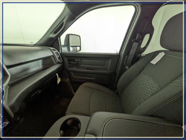 2026 Ram 3500 Tradesman Crew Cab 4x4 8 Box