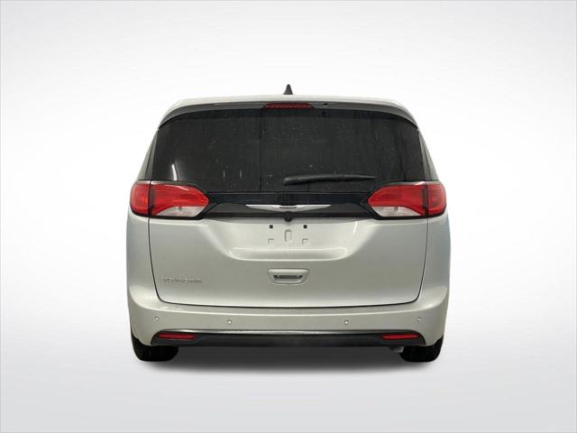 2026 Chrysler Voyager LX