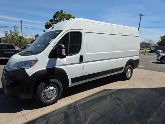 2026 Ram ProMaster 2500 Cargo Van Tradesman High Roof 159" WB w/Pass Seat