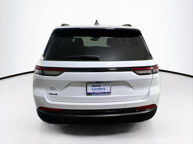 2023 Jeep Grand Cherokee Altitude 4x4