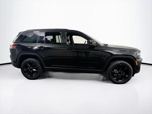 2023 Jeep Grand Cherokee Altitude 4x4