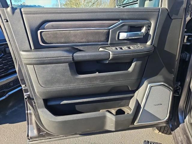 2026 Ram 3500 Laramie Crew Cab 4x4 8' Box