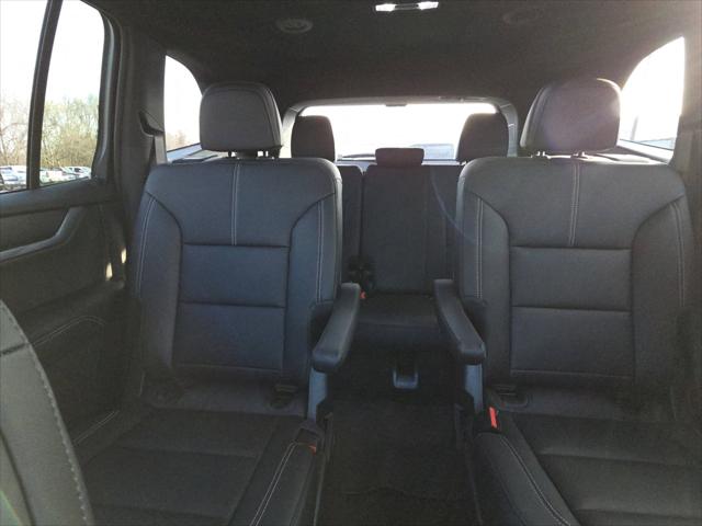 2026 GMC Acadia Elevation FWD
