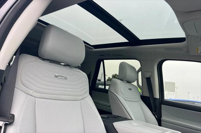 2025 Ford Expedition Platinum MAX