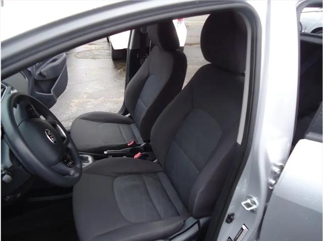2016 Kia Rio LX