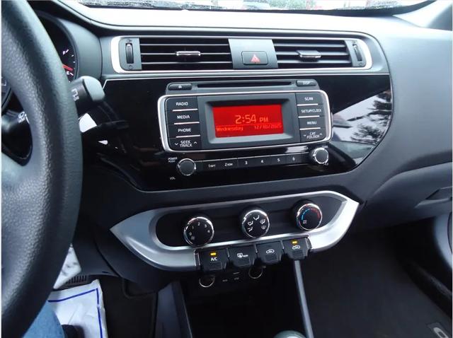 2016 Kia Rio LX