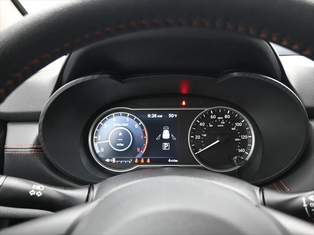 2025 Nissan Versa 1.6 SR