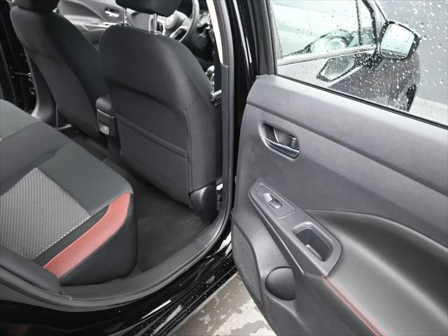 2025 Nissan Versa 1.6 SR