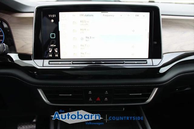 2026 Volkswagen Atlas SE with Technology