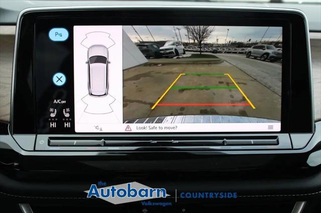 2026 Volkswagen Atlas SE with Technology