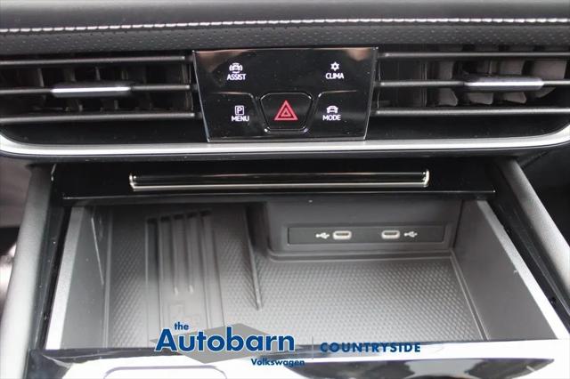 2026 Volkswagen Atlas SE with Technology