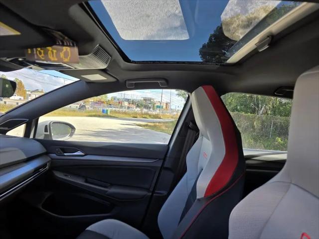 2026 Volkswagen Golf GTI SE