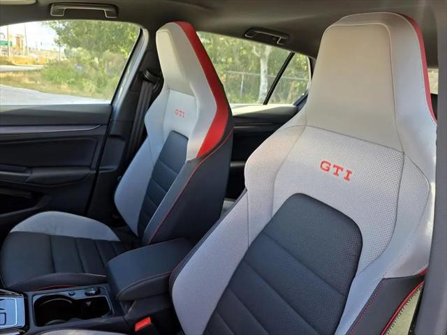 2026 Volkswagen Golf GTI SE